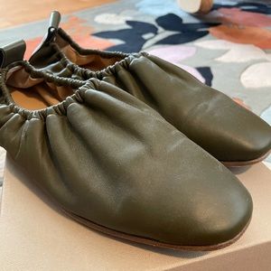 EUC Dear Frances Glove Ballerina Flats, Olive